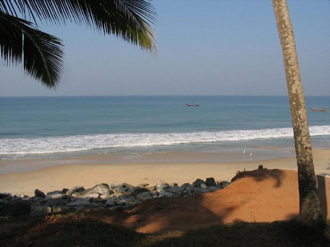 Sukriti Beach Resort Varkala Exterior foto